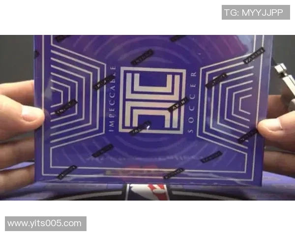 球星卡手雷盒推荐保签字足球卡收藏价值与投资潜力分析